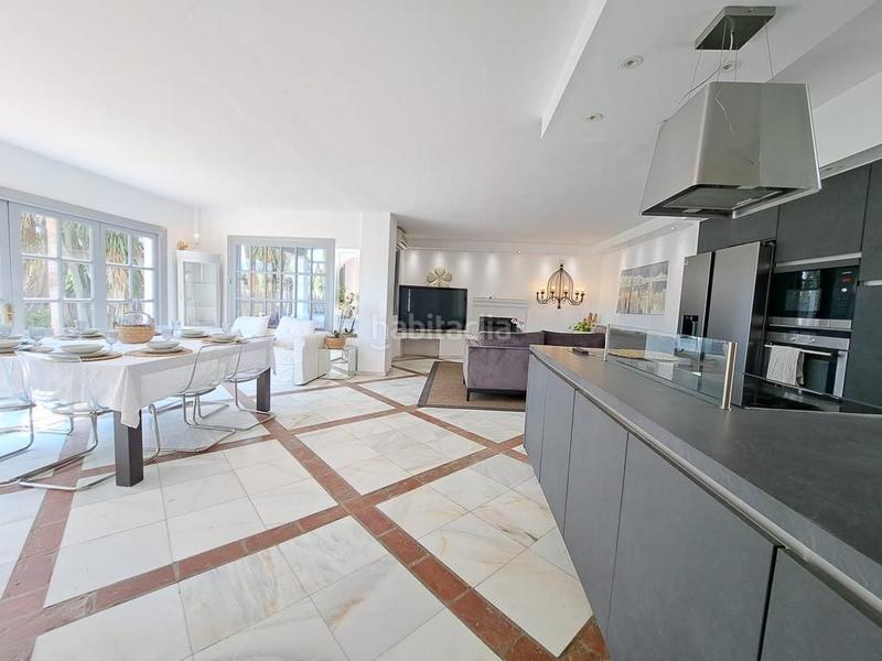 Foto c91422b7-16e7-4d78-b017-4841de8330e2. Miete chalet mit parking in altos de Estepona Estepona