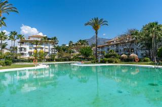 Location Appartement à La Dama de Noche - La Alzambra. Apartamento en alquiler en nueva andalucía, 3 dormitorios.