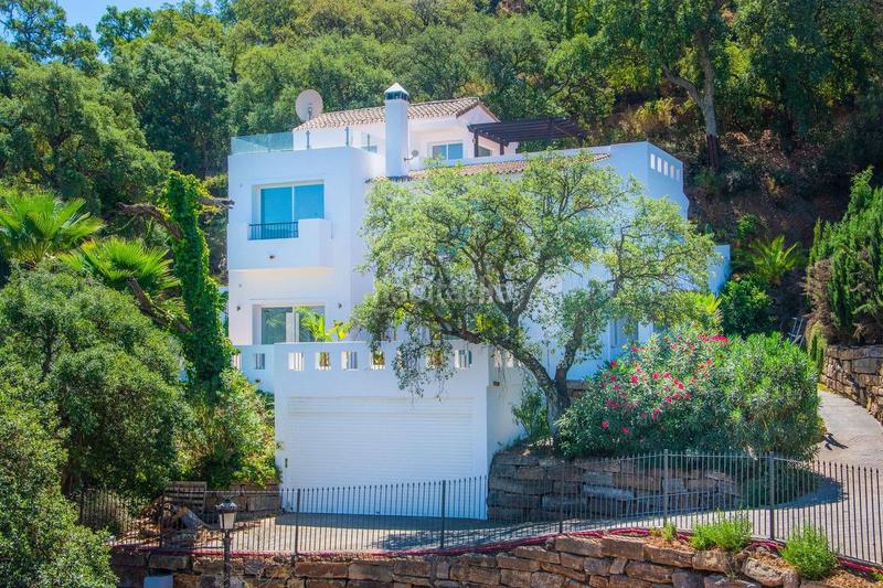 Foto c963dff3-89e3-4e56-afee-fa7c24a05a2e. Affitto chalet con parcheggio piscina in Ojén