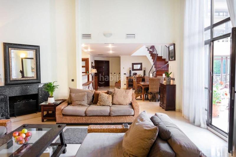 Foto a4e38b49-909b-48fb-87c4-f51a669a3c34. Affitto chalet con parcheggio piscina in Puerto Banús Marbella