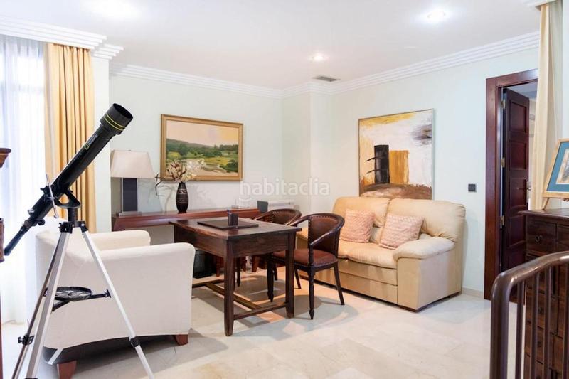 Foto addf8064-a052-4bce-9228-0af00331d7f1. Affitto chalet con parcheggio piscina in Puerto Banús Marbella