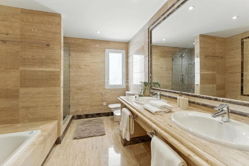 Foto 0fb36a40-2f59-433f-a536-e0655c1d1405. Alquiler apartamento  en alquiler en nageles, 4 dormitorios. en Marbella