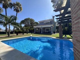 Chalet à Bel - Air. Villa en venta en belair, 3 dormitorios.