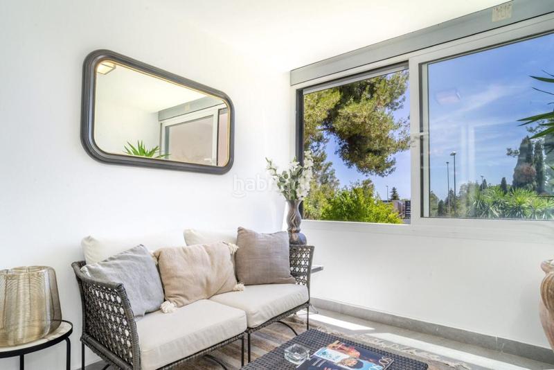 Foto a152fe83-12bf-43bb-b47f-41d9cd723c5d. Location appartement avec parking piscine dans Nueva Andalucía centro Marbella
