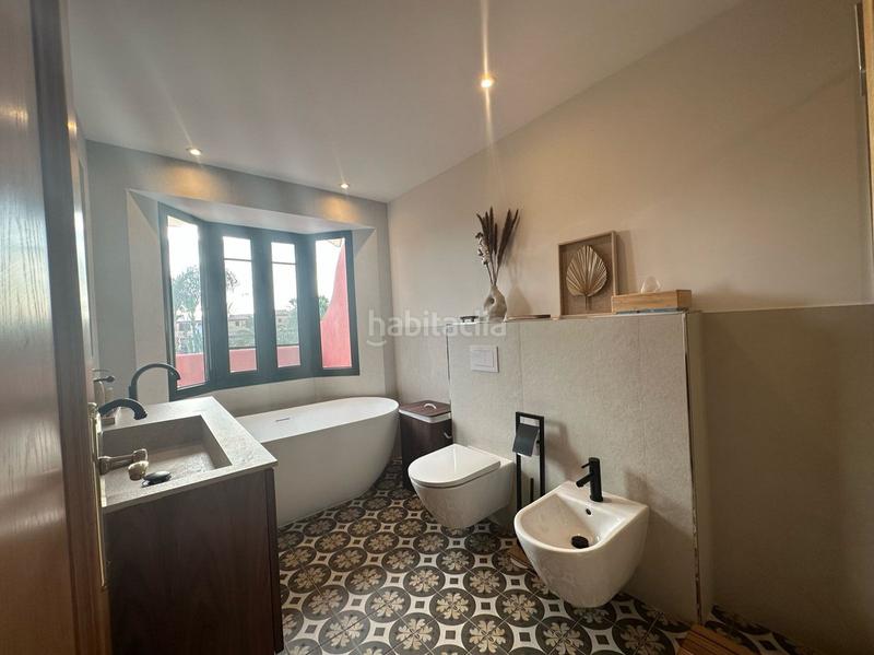 Foto 5a18e2e4-60df-4875-9436-8a0fe484ece9. Rent semi detached house with heating parking pool in Marbella