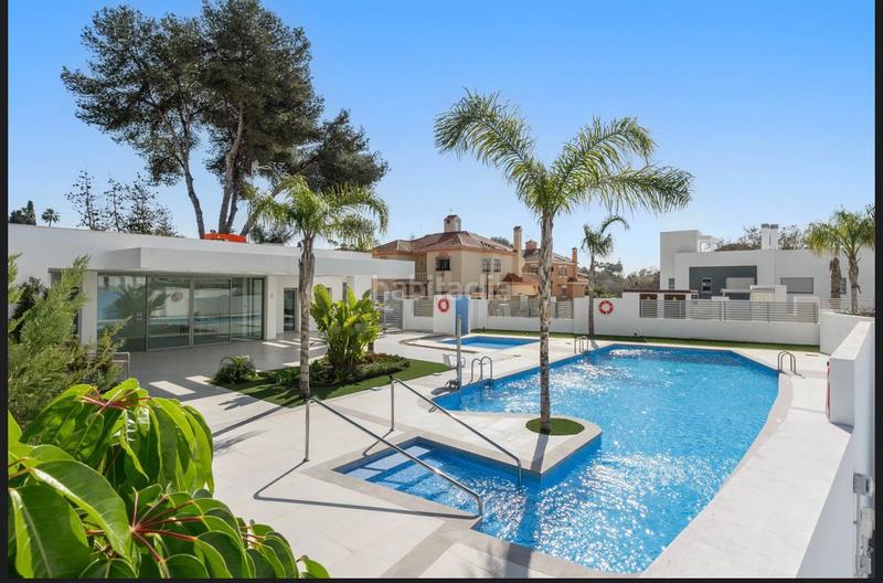 Foto 19adf485-bf39-4f2a-aed4-489e08b76ea9. Lloguer casa adossada amb aparcament a San Pedro de Alcántara Pueblo Marbella