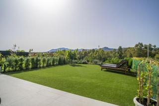 Casa adossada a San Pedro de Alcántara Pueblo. Adosado en venta en san pedro de alcántara, 4 dormitorios.