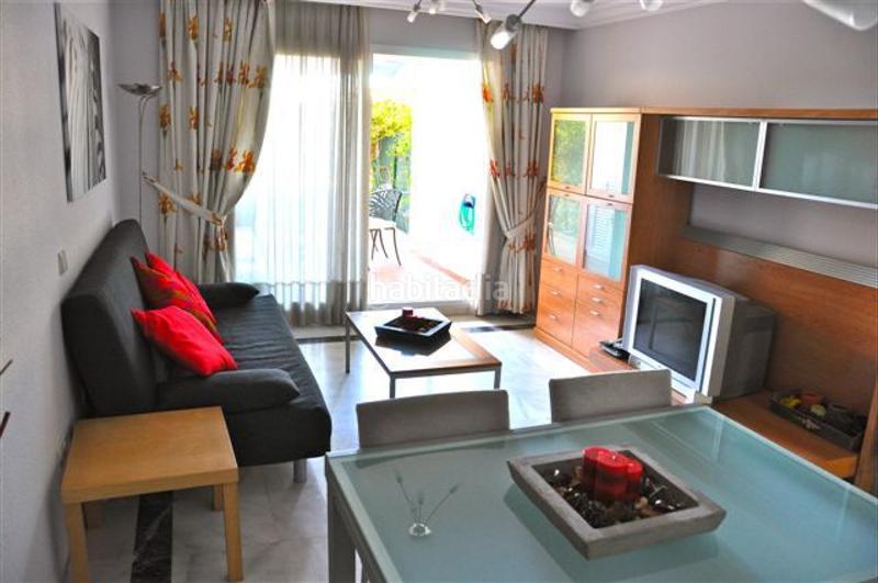 Foto 8ad7d3d3-84f0-47ef-97e6-06ea2b5ee988. Miete appartement mit parking pool in La Carolina - Guadalpín Marbella