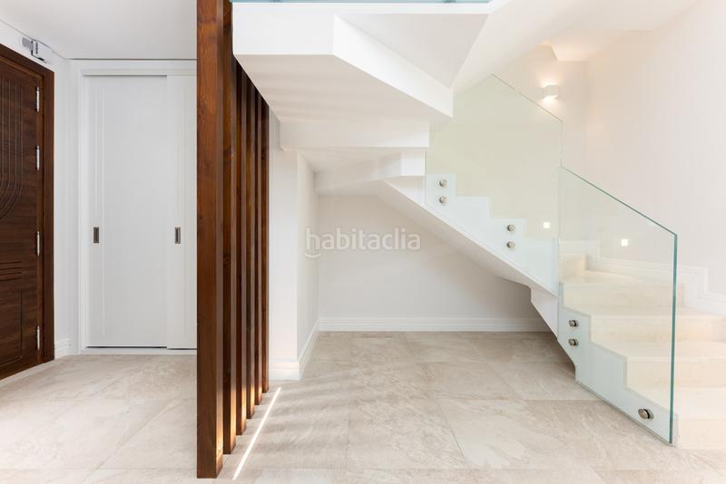 Foto 3e2d1758-40b5-4d32-a3fd-811ba07e3f2d. Alquiler casa adosada en n/a adosado en alquiler en nueva andalucía, 3 dormitorios. en Marbella