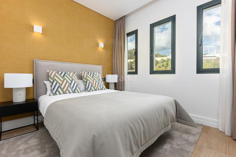 Foto c27732df-cb81-43e5-92f7-ca32b838c822. Alquiler casa adosada en n/a adosado en alquiler en nueva andalucía, 3 dormitorios. en Marbella