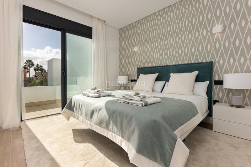 Foto d1d253db-a63e-48d2-810b-e6da919a2942. Alquiler casa adosada en n/a adosado en alquiler en nueva andalucía, 3 dormitorios. en Marbella