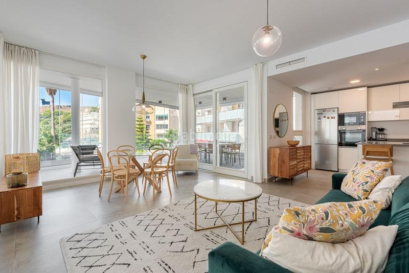 Foto 0657f725-5bf7-4f31-8958-4d2c7f1e5ccb. Apartament amb aparcament a Las Gaviotas - Carvajal Fuengirola