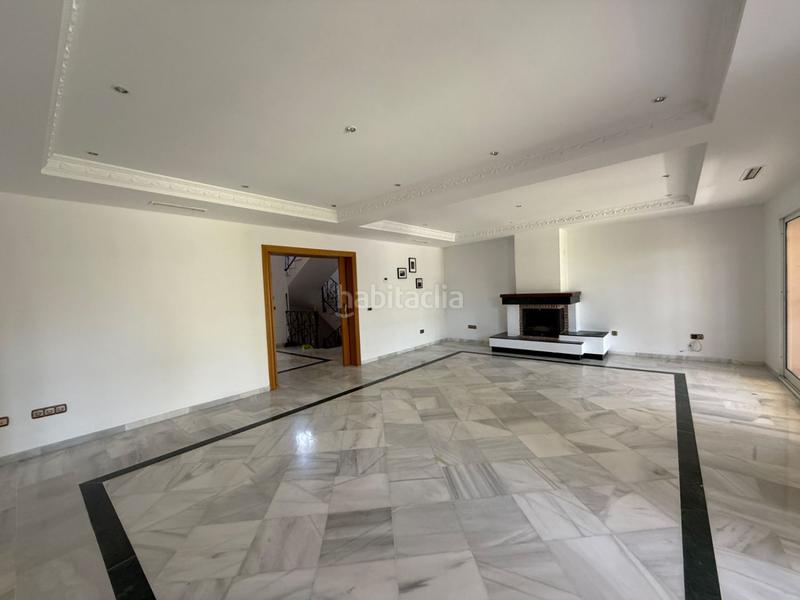 Foto b6337551-8f48-47e6-8a87-a74fa9daf2ad. Affitto chalet con parcheggio in Costabella Marbella