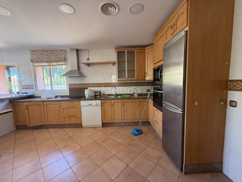 Foto cbd95fda-fd2d-49dc-97fd-fde38a41fe64. Alquiler chalet villa en alquiler en este el rosario, 4 dormitorios. en Marbella