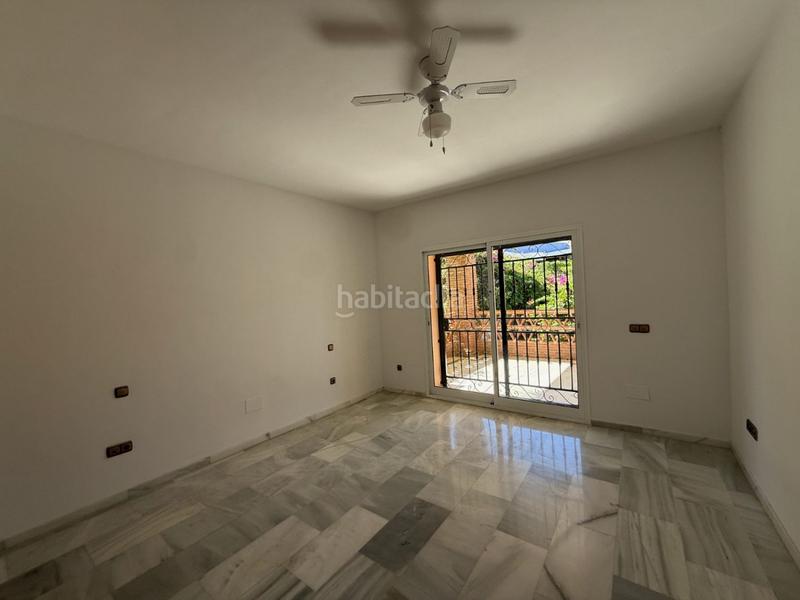 Foto 4c4f3276-d6cc-47da-abe6-3614a65feae2. Rent chalet with parking in Costabella Marbella