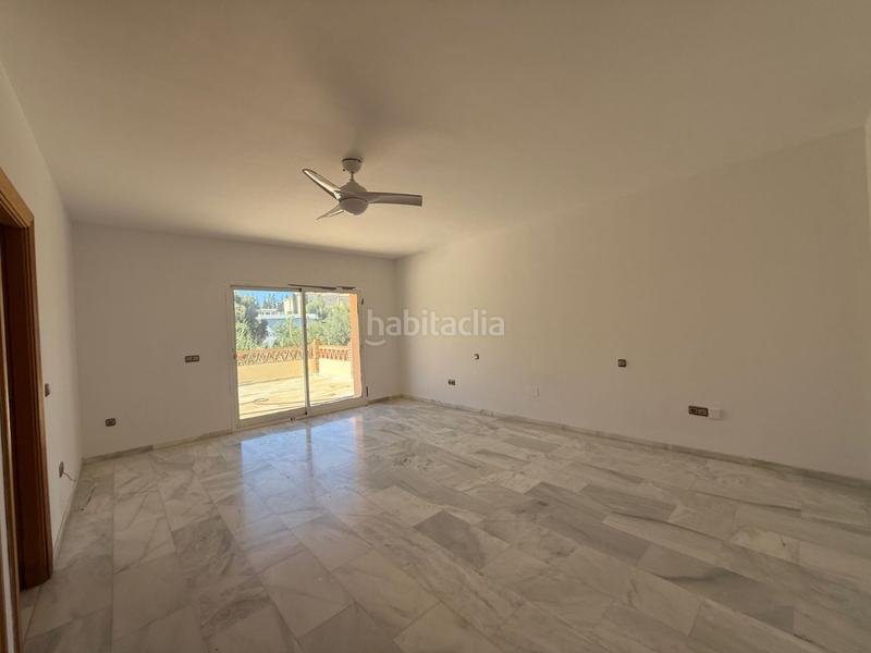 Foto 64e264dc-bfac-4f9f-88d1-b01541cc5813. Rent chalet with parking in Costabella Marbella