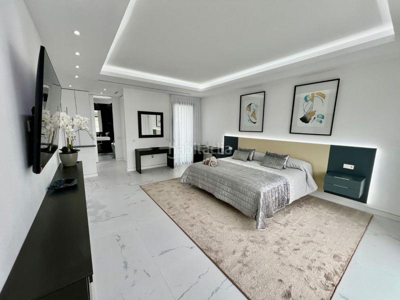 Foto 32857677-7f13-421d-b8e8-b048929b7183. Affitto chalet con parcheggio in Las Lomas de Río Verde Marbella