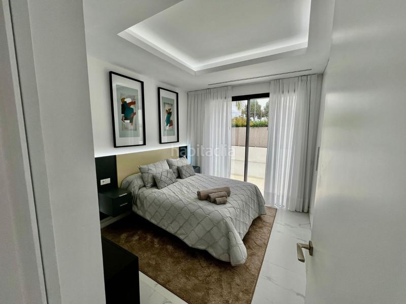 Foto 37b39f3b-0aeb-4522-9b40-6b3dde790896. Affitto chalet con parcheggio in Las Lomas de Río Verde Marbella