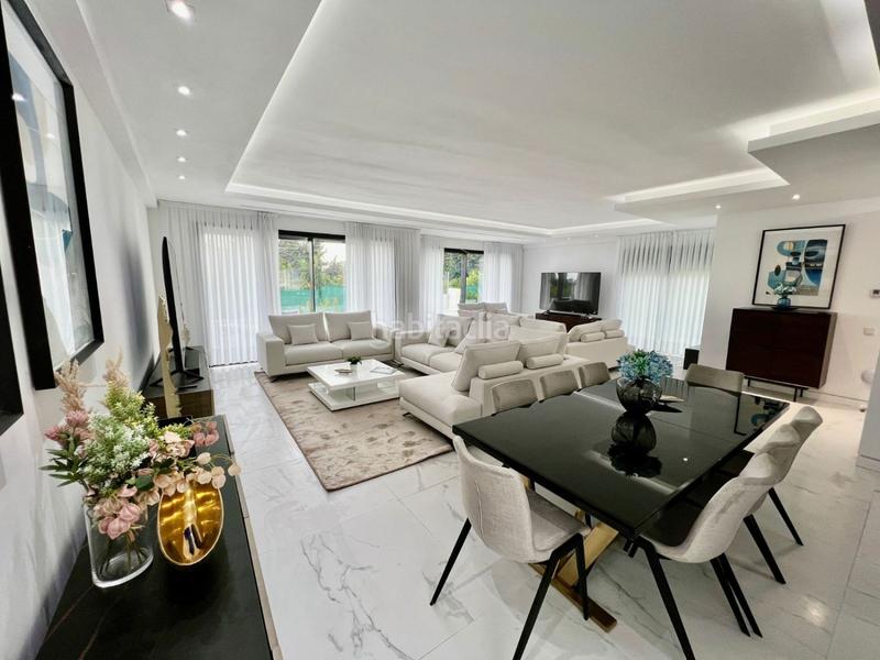 Foto 4d75ef94-4166-438c-a4a4-467ef7933f85. Miete chalet mit parking in Las Lomas de Río Verde Marbella