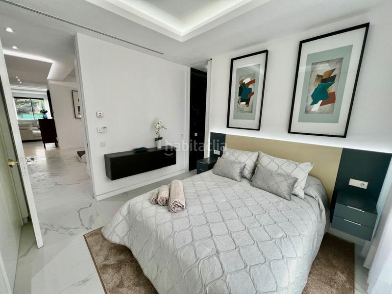 Foto 06c72157-ecbc-4fab-b2c3-ca0062756021. Rent chalet with parking in Las Lomas de Río Verde Marbella