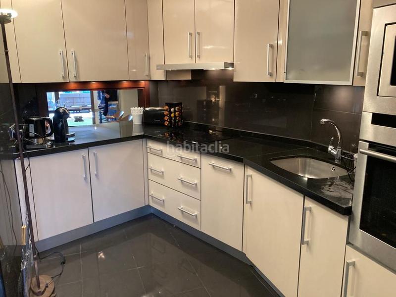 Foto ea9db875-08ba-4983-ac10-4b1408910c0f. Location appartement avec parking dans Zona de Punta Plata Estepona