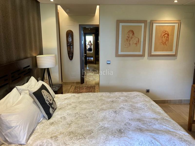 Foto 2054fc66-c694-4733-a94a-3587477b5b7d. Rent apartment with parking in Zona de Punta Plata Estepona