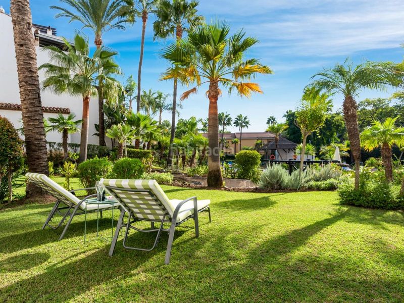 Foto 61878850-a0c2-439a-b546-c53f79496801. Rent apartment with parking in Puerto Banús Marbella