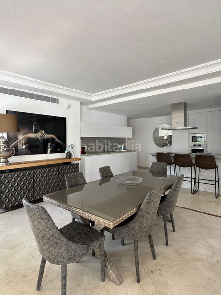 Foto 716c67d5-6361-41cd-99aa-43cbd2c8e89e. Rent apartment with parking in Puerto Banús Marbella