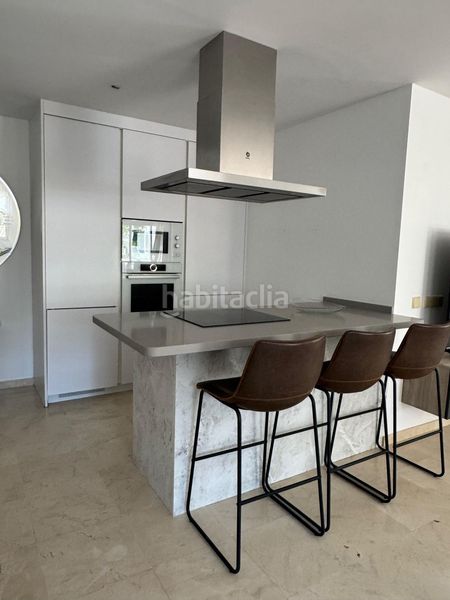 Foto a7ef6798-b721-4f58-830c-c8237e588d6a. Rent apartment with parking in Puerto Banús Marbella
