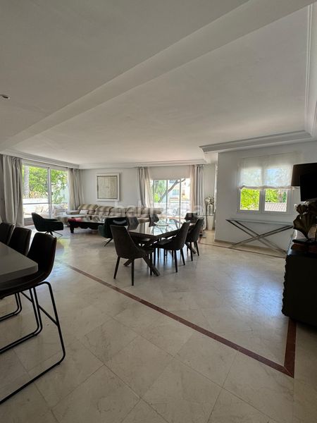 Foto a88f516a-3ae3-4985-a5f8-bc0063156160. Rent apartment with parking in Puerto Banús Marbella