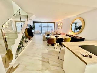 Affitto Casa a schiera in La Dama de Noche - La Alzambra. Adosado en alquiler en nueva andalucía, 3 dormitorios.