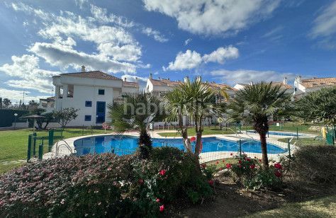 Foto 363910a7-3262-45b7-8e6c-8e9857aa39b1. Casa adossada amb aparcament a Nueva Alcántara Marbella