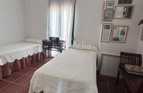 Foto 4136b99f-594f-4464-ae99-01dc8059337c. Casa adossada amb aparcament a Nueva Alcántara Marbella