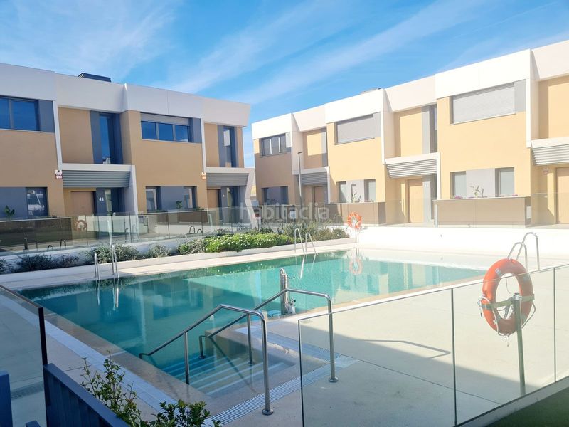 Foto c6946aa5-6fc2-4306-9e1a-2a132ff2938a. Affitto casa a schiera con parcheggio piscina in El Faro de Calaburra - Chaparral Mijas