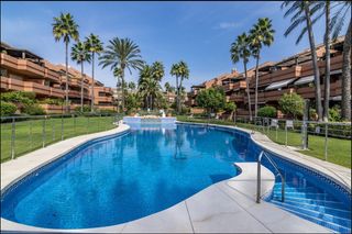 Lloguer Àtic a Puerto Banús. Atico en alquiler en san pedro de alcántara  cortijo blanco, 4 d