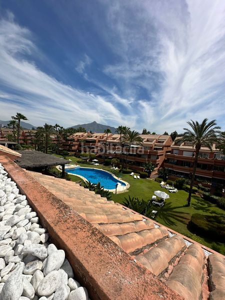 Foto d6de6bae-80d0-4765-a5d5-751aaa74a282. Lloguer àtic amb calefacció aparcament a Puerto Banús Marbella