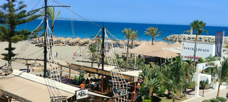 Foto c30139b7-e370-46f7-8f92-4b19fd267153. Apartament amb aparcament a Puerto Banús Marbella