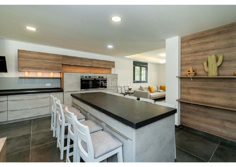 Foto 1ba9a123-7b83-4a49-8d78-e6b2292336eb. Location chalet avec chauffage parking piscine dans Marbella