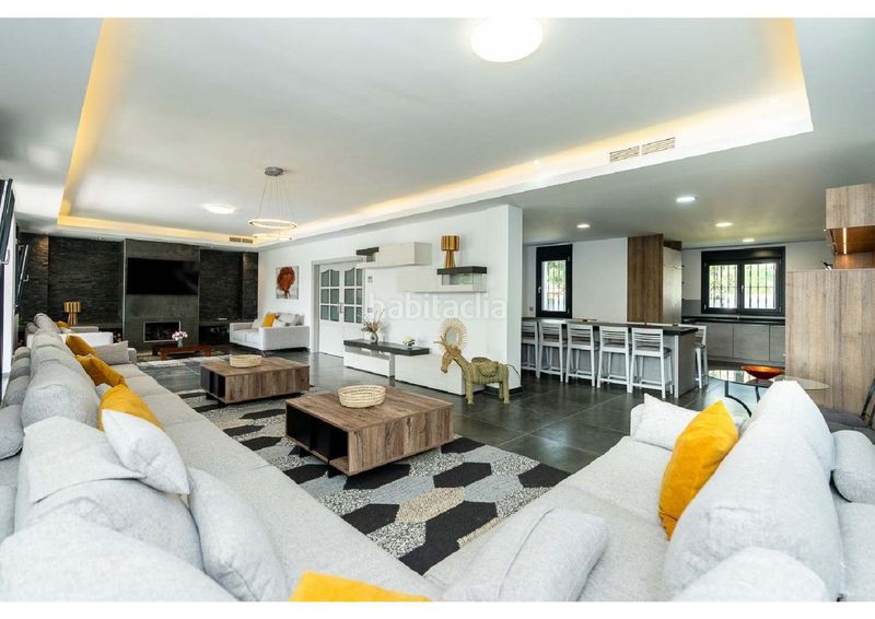 Foto efa152c3-72c8-4117-99a9-f65629bebd53. Location chalet avec chauffage parking piscine dans Marbella