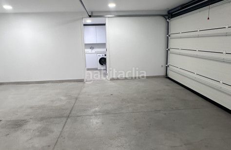 Foto e6069b4c-5572-4a79-9a4e-0262f4d28983. Chalet mit parking pool in Puerto Banús Marbella