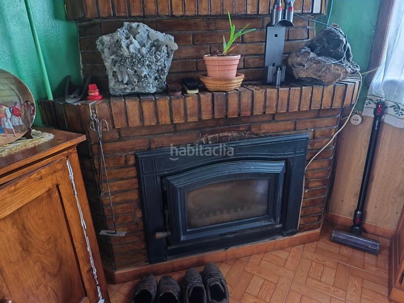 Foto 62002f46-dbf9-47eb-9a26-005d0a9cd768. Casa a lugar boinas 20a a Belmonte de Miranda
