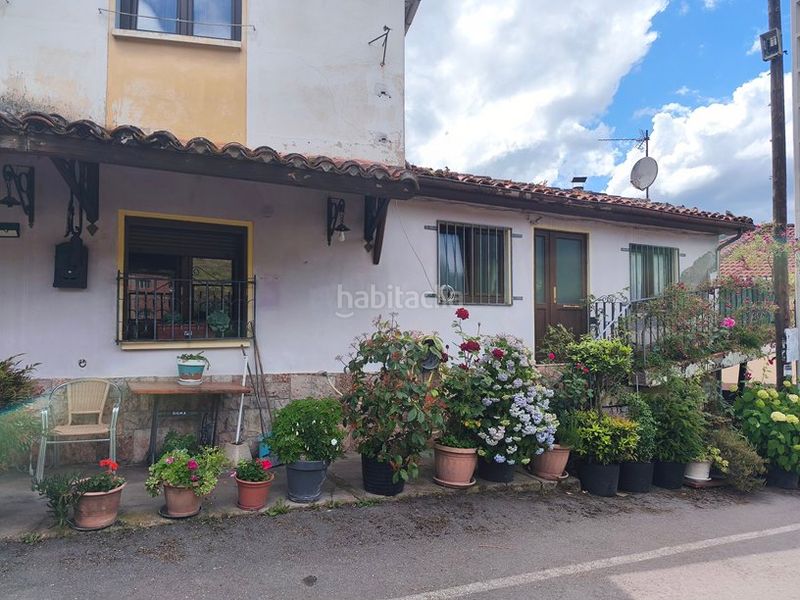 Foto b21e4e8f-5238-4513-bf34-f4efe5df13e2. Casa a lugar boinas 20a a Belmonte de Miranda