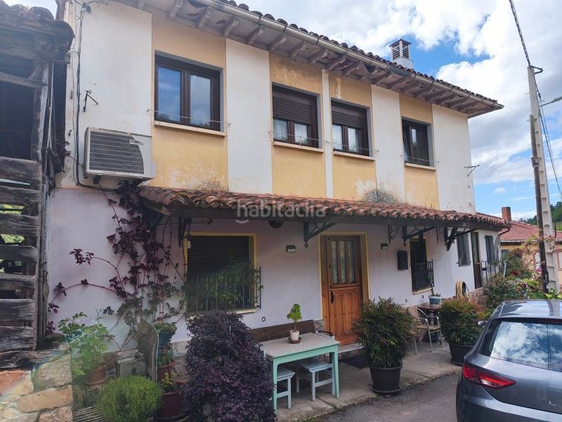 Foto b26e964f-fe55-4327-9f3c-8e7dd6b69c9a. Casa a lugar boinas 20a a Belmonte de Miranda