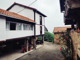 Haus in Salas. Casería las mesas, salas