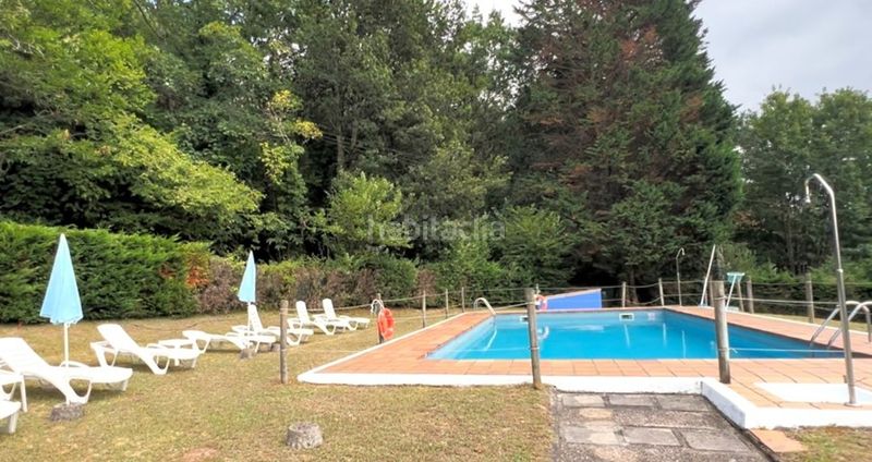Foto 940283b2-e0d5-42f9-b926-f659353b3843. Edifici amb piscina a Cangas de Onís