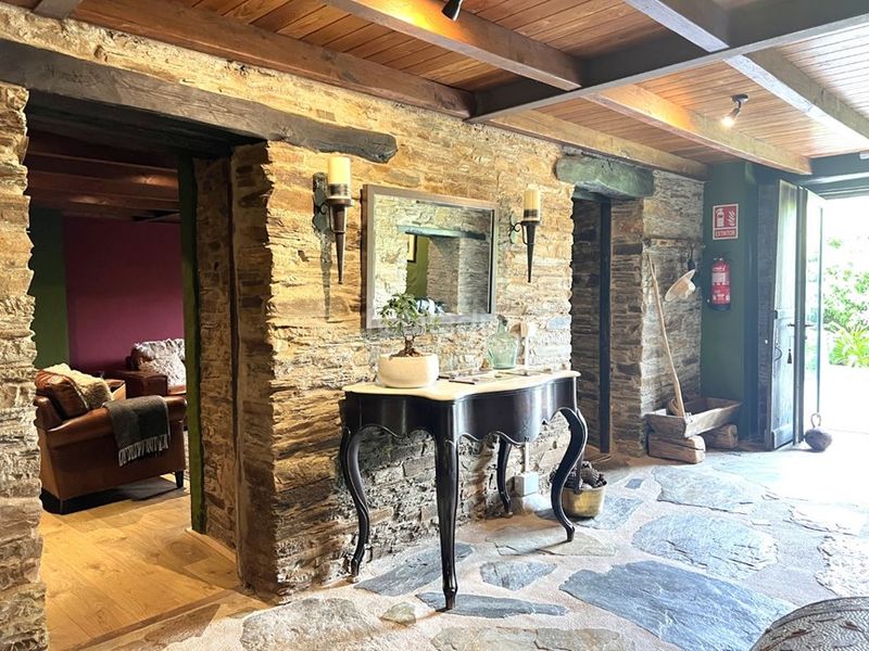 Foto 7bc38c09-5868-4dd5-8cc4-71201fbe7cd8. Edificio hotel san tirso en San Tirso de Abres
