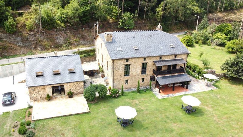 Foto ead9f1ff-39b0-4c4d-ad3b-e2c34c5ce755. Edificio hotel san tirso en San Tirso de Abres