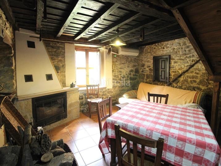 Foto 5e391a25-6758-407d-ba85-3b6738df48e5. Casa adossada amb calefacció a Ponga