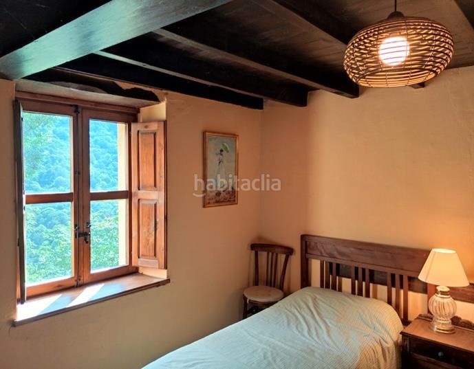 Foto bf6b82c4-6c1b-40b2-8db1-efff36821c28. Casa adossada amb calefacció a Ponga