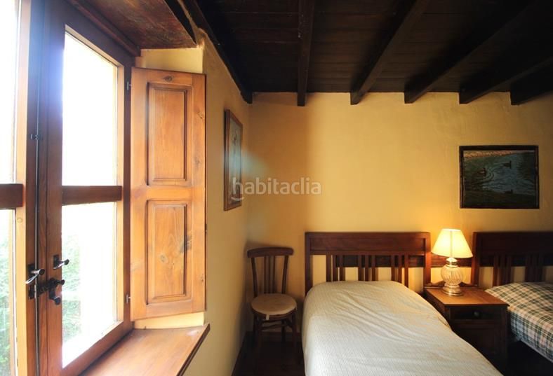 Foto c4c17dee-c0f7-4dd6-96c5-e3cd5b8815af. Casa adossada amb calefacció a Ponga